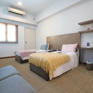 https://arena-country-club.singapore-best-hotels.net
